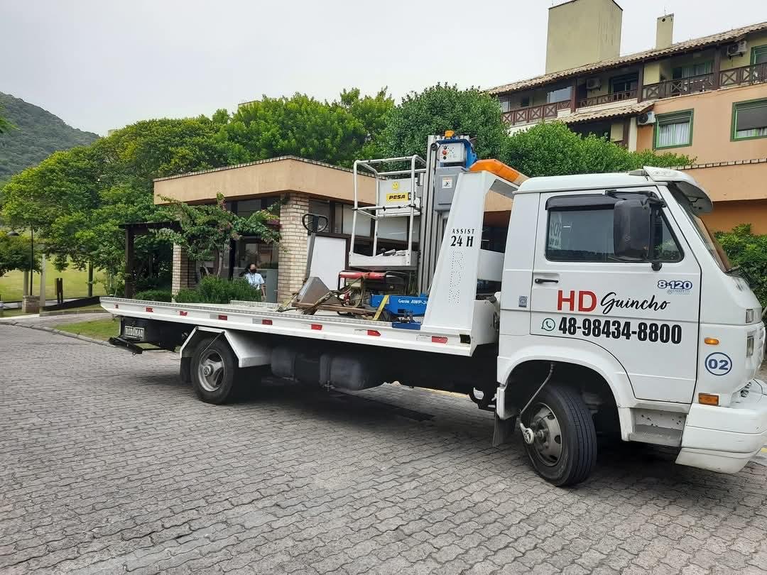 Transporte de equipamento com plataforma HD Guincho